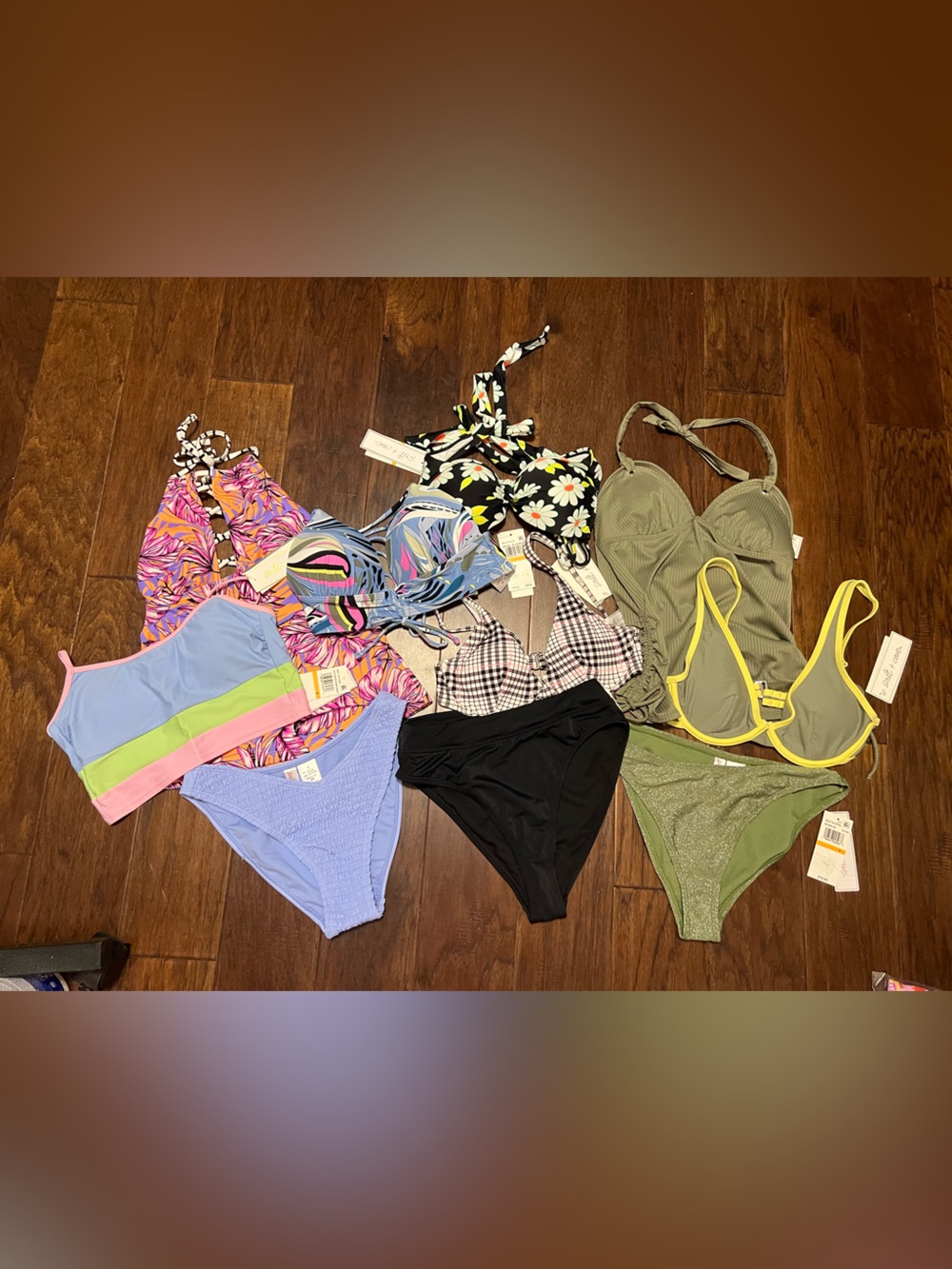 Lot of 10 Pieces Salt + Cove Swimwear Mix & Match Size Small Total MSRP $255 SP4